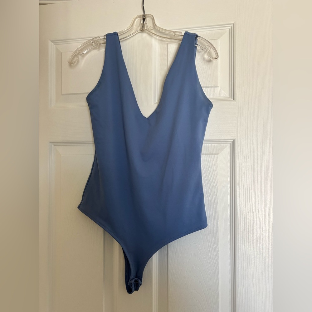 Sleek V-Neck Bodysuit in Dusty Blue